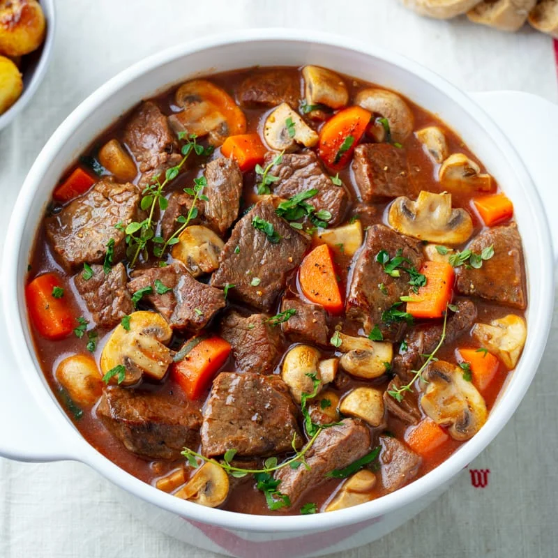 Boeuf Bourguignon - EatFlavorly