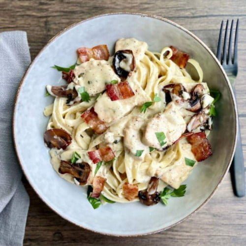 CLASSIC CHICKEN ALFREDO