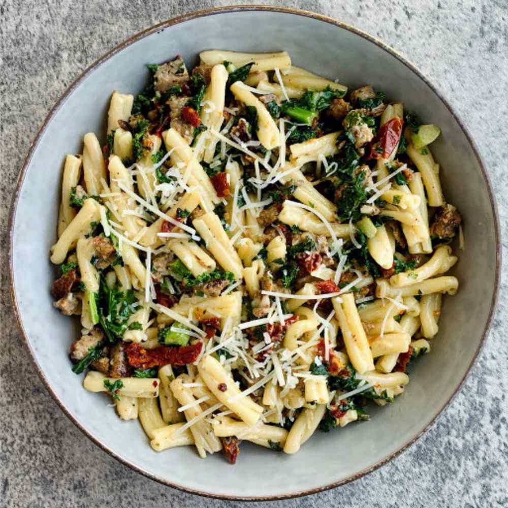 ITALIAN SAUSAGE AND KALE PASTA